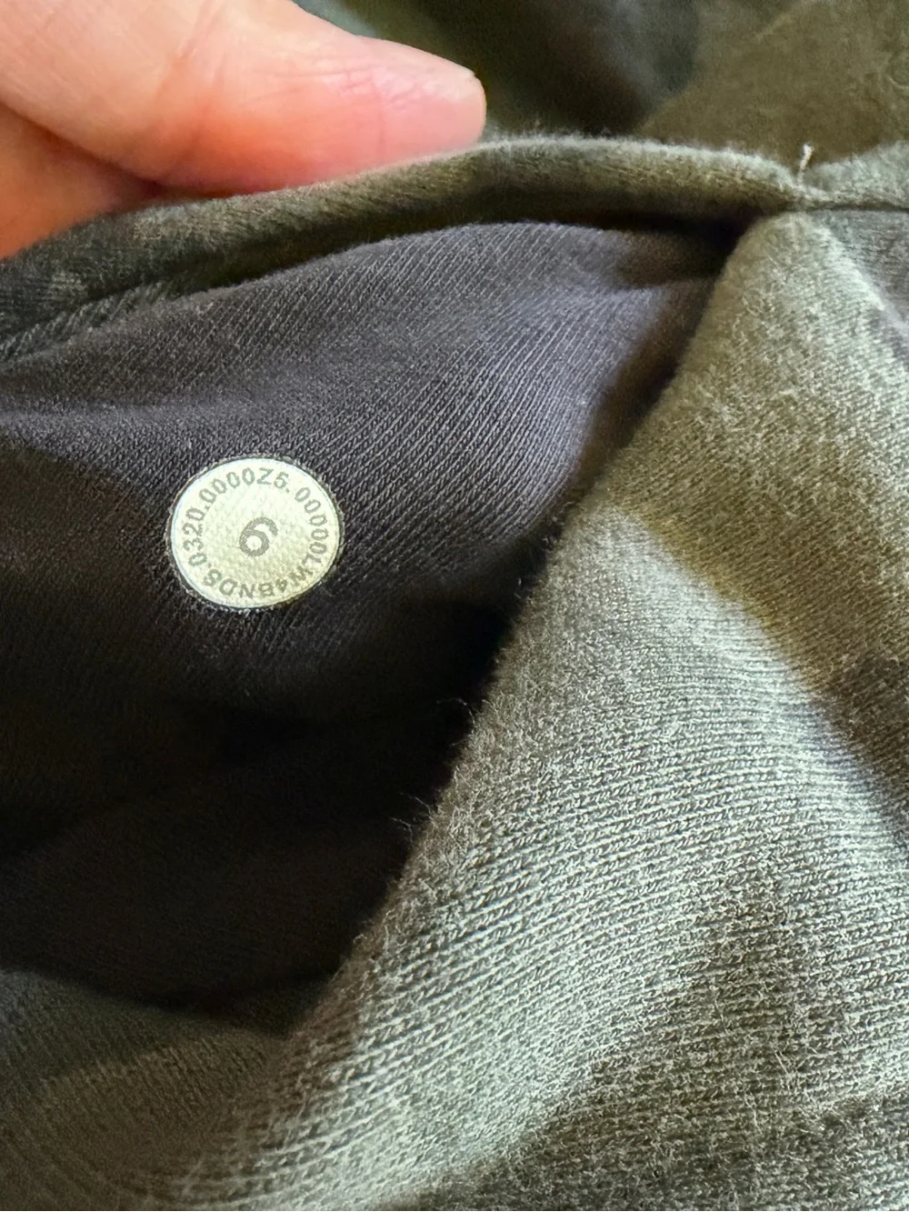 Lululemon Camo full-zip Scuba Hoodie – Size 6